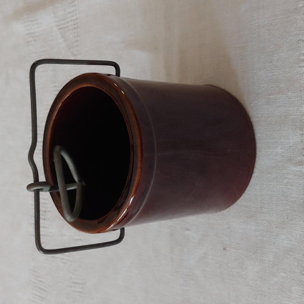 Vintage Stoneware Country Crock - Picture 10 of 16